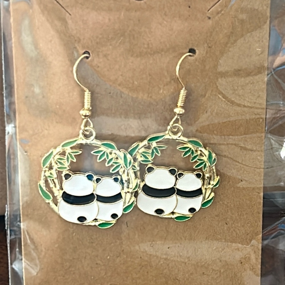 🔥🔥Two panda conversation in the bambou dangle earring